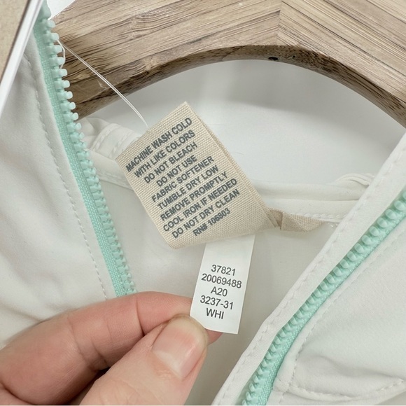 Duluth Trading Co. NEW Pier Genius Shirt Jac Jacket in White Size M - Picture 7 of 8